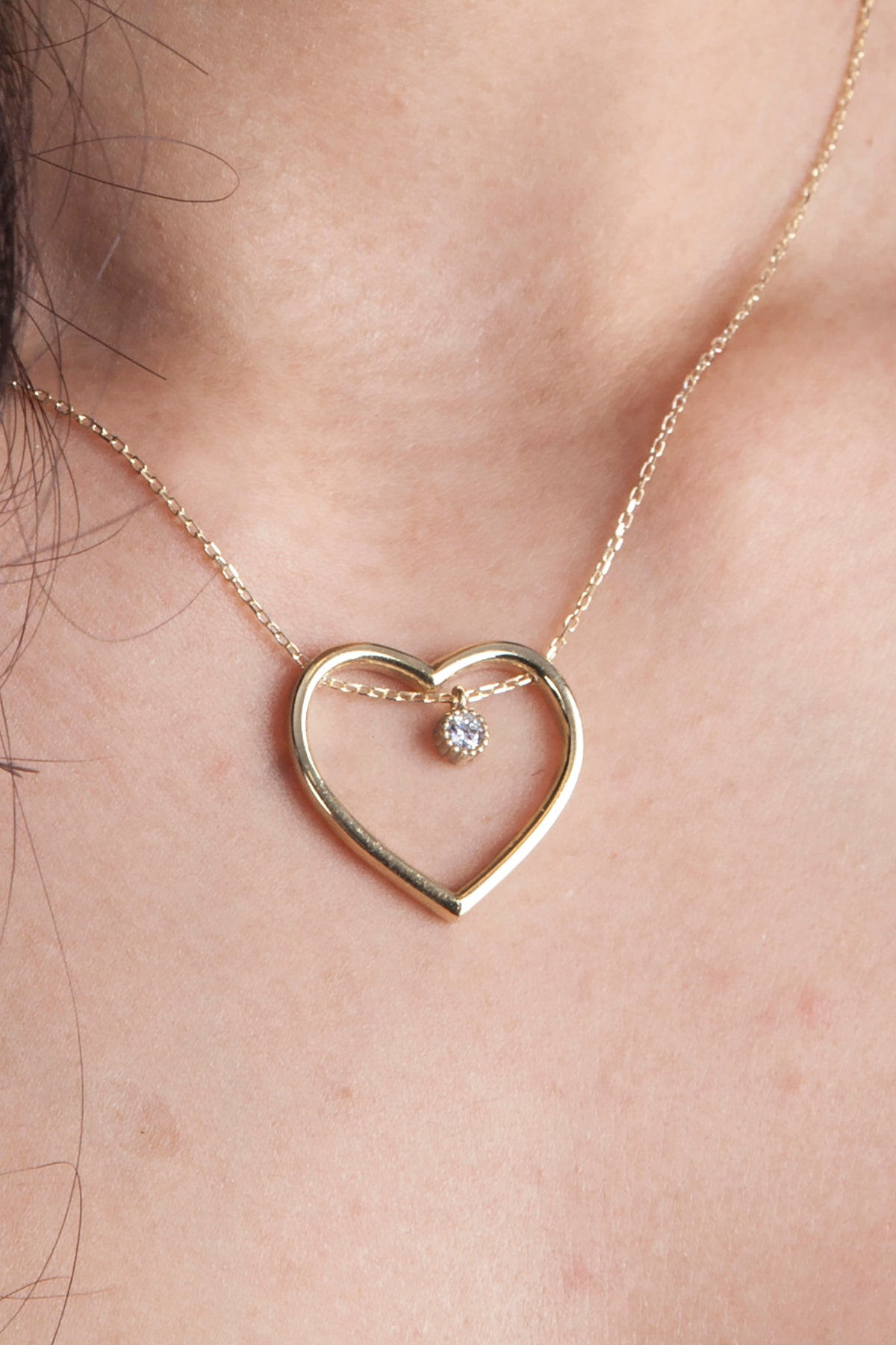 Silber Halskette mit Herz-Anhänger in silber oder gold mit Zirkonium-Steinchen