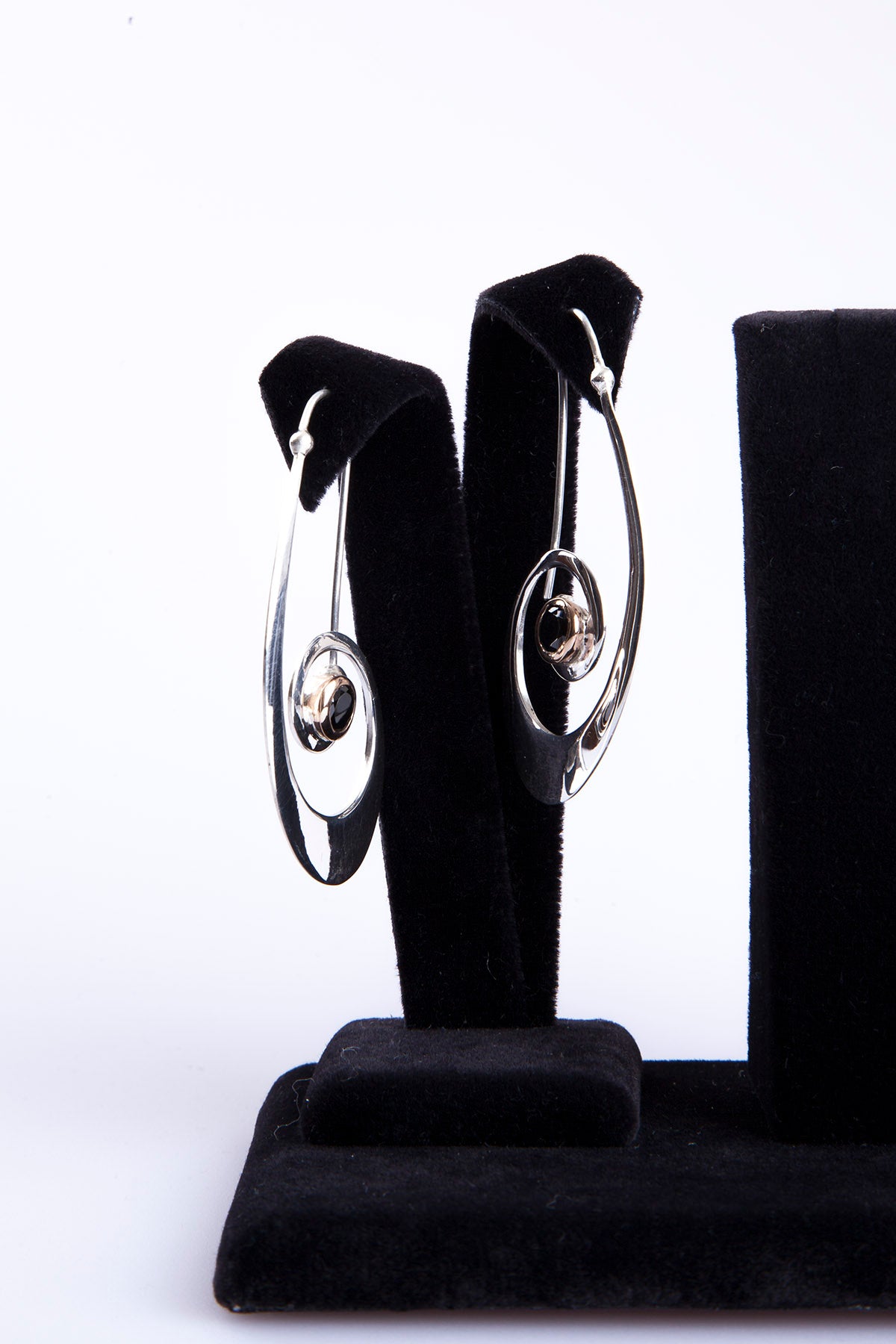 Silber Ohrringe 'Schnecken-Design' mit verschiedenen Edelsteinen in Silber, Gold & Oxid