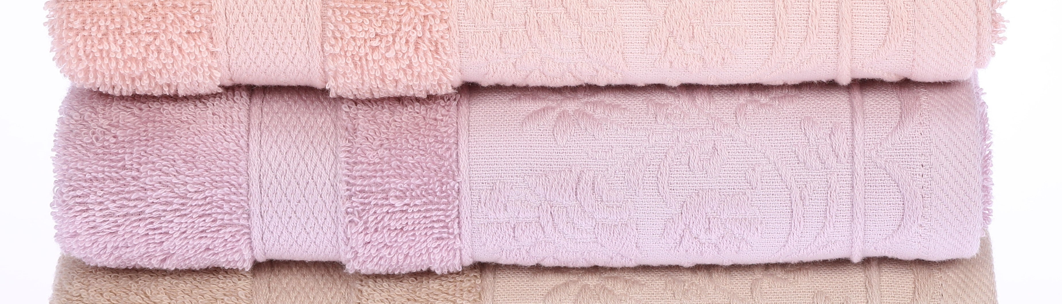 Towel 'Larsen' with floral border